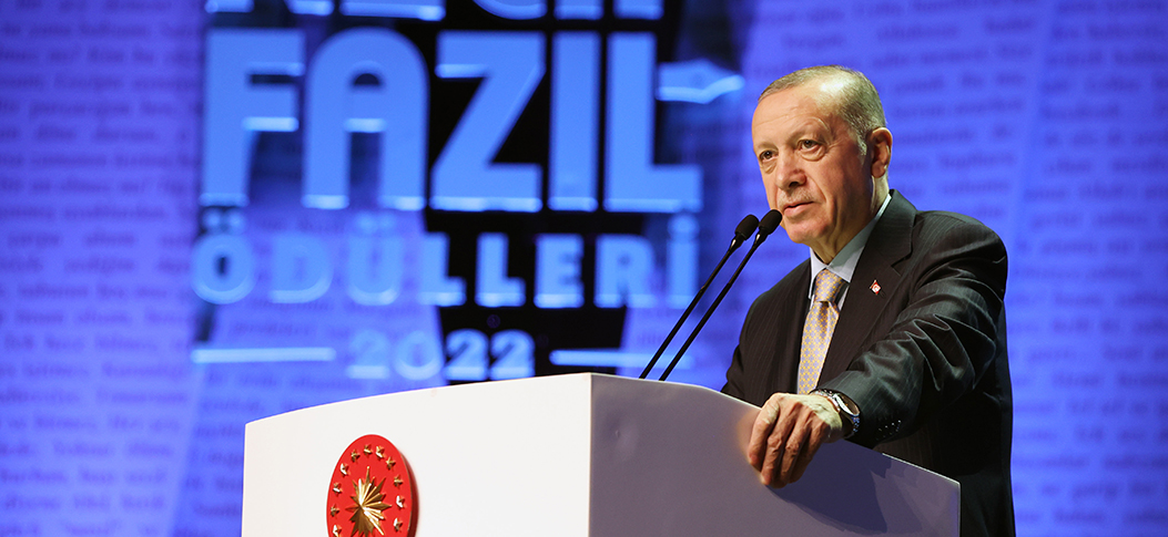 Cumhurbaşkanı Erdoğan, Necip Fazıl Ödülleri programına katıldı